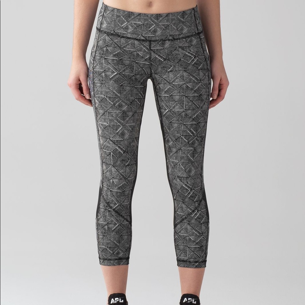Lululemon Pace Rival Crop Leggings 22”